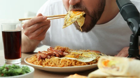 Có nên ăn nhiều trứng gà?