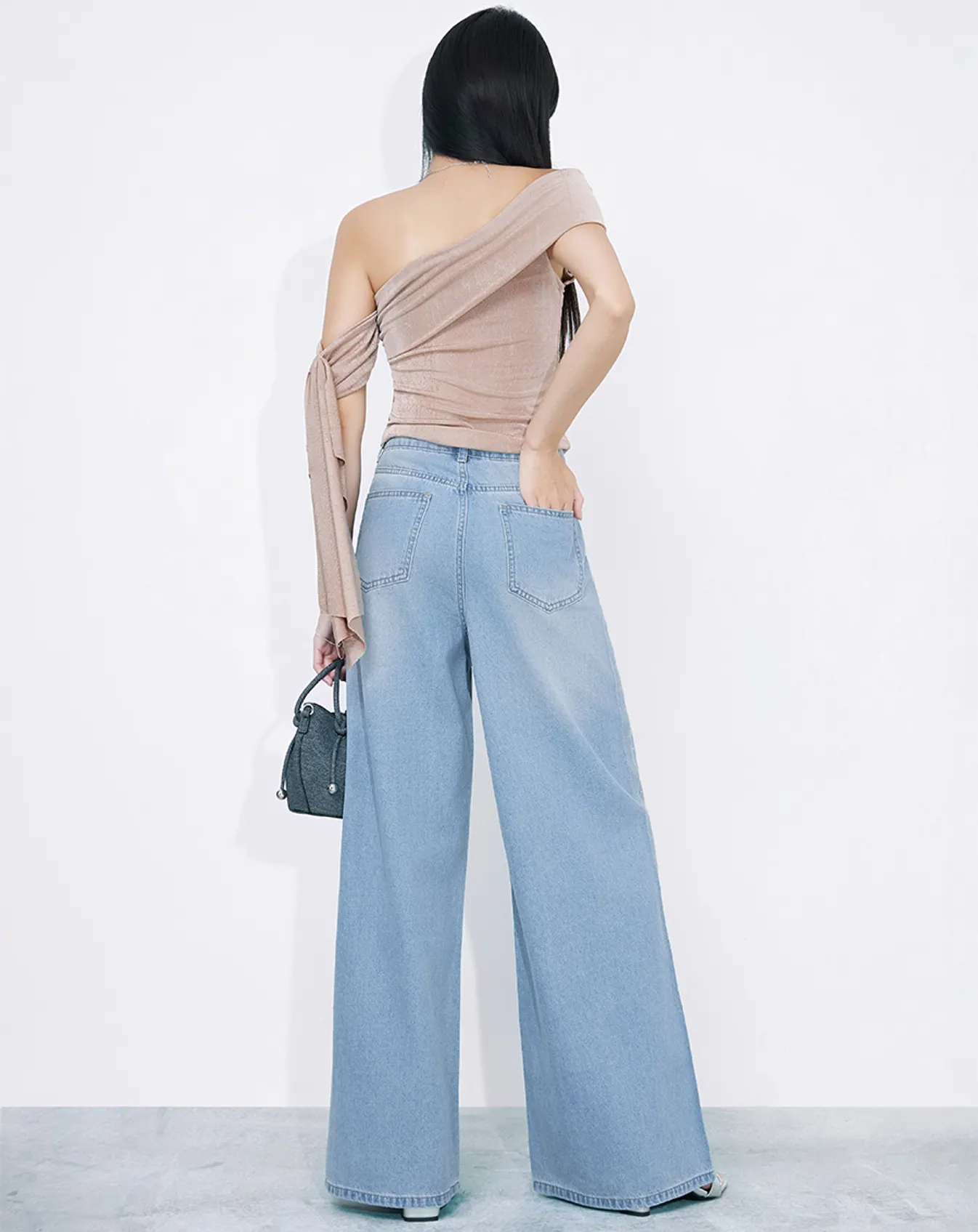 Quần jean ống rộng đính đá - Image 2