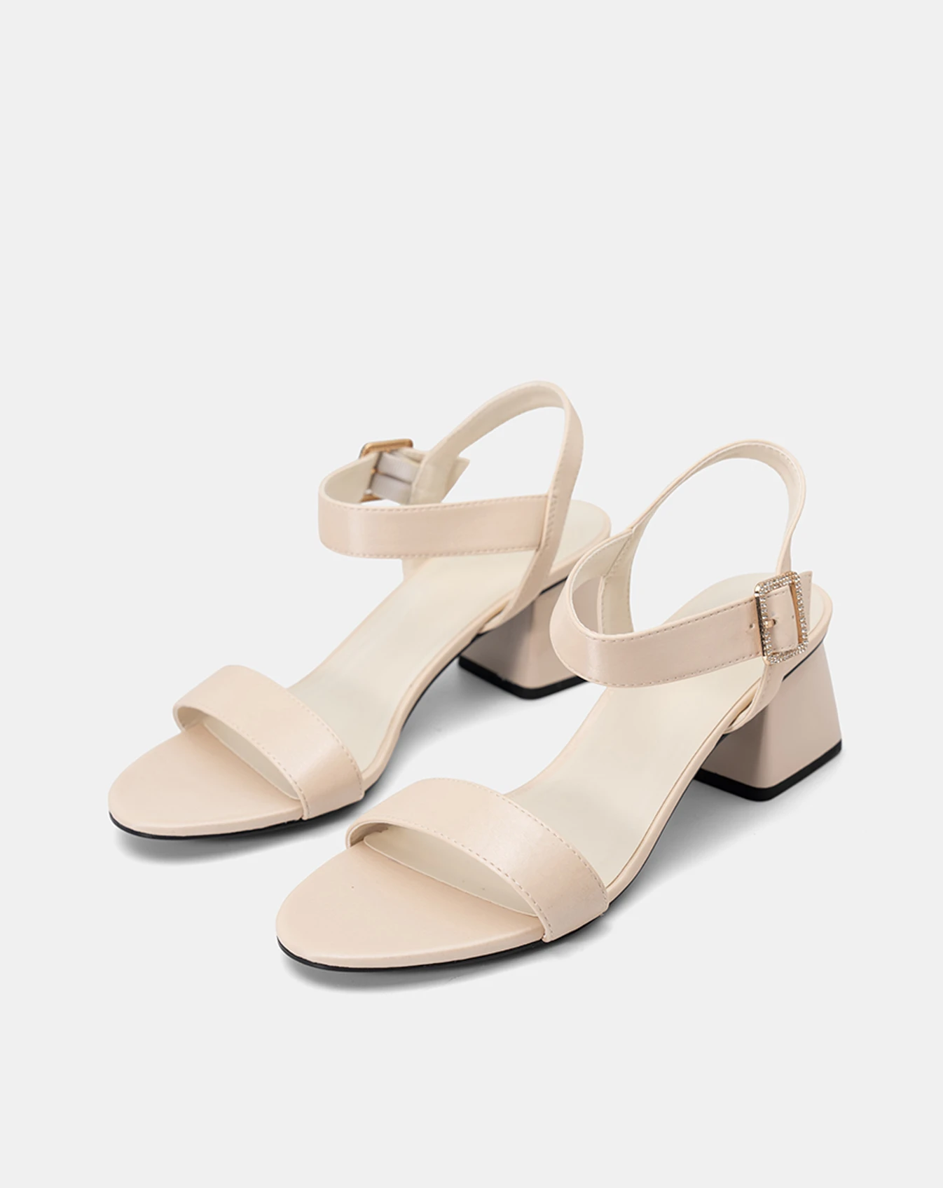 Giày Sandal Gót Hình Thang Phối Khóa Hạt - Image 3