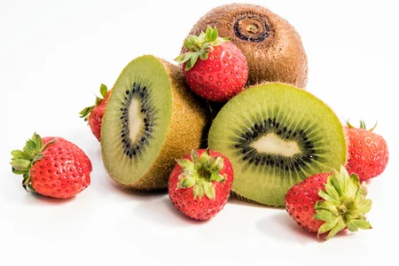 Mách bạn 3 cách cắt kiwi đẹp mắt