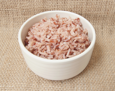 Sức khoẻ và ưu điểm của gạo lứt trong chế độ ăn uống
