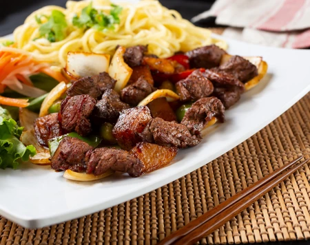 Hướng dẫn làm bò lúc lắc ngon như nhà hàng
