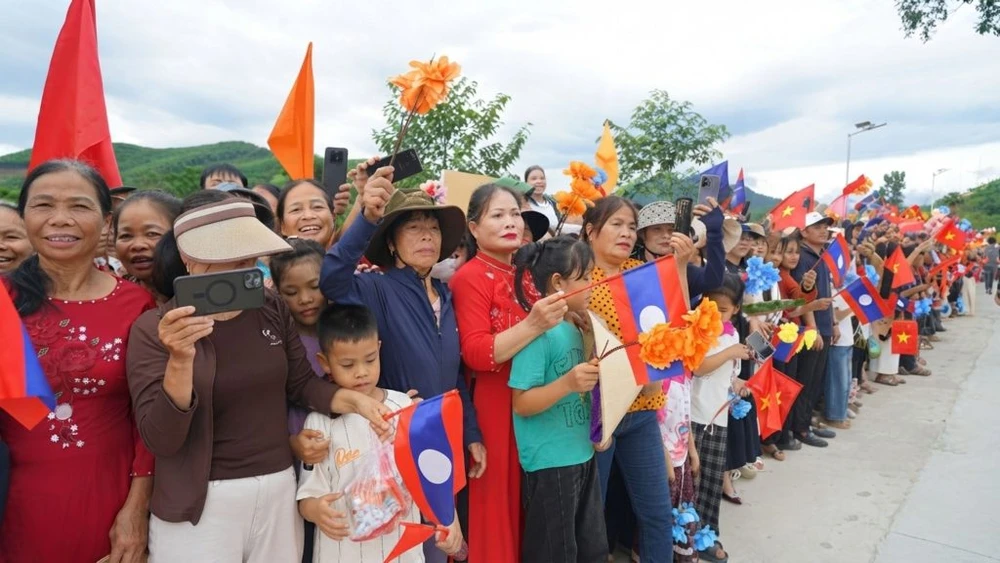ngay-huu-nghi-quoc-te-8