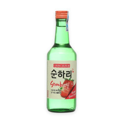 Rượu soju vị dâu tự nhiên 12% Chumchurum chai 360ml