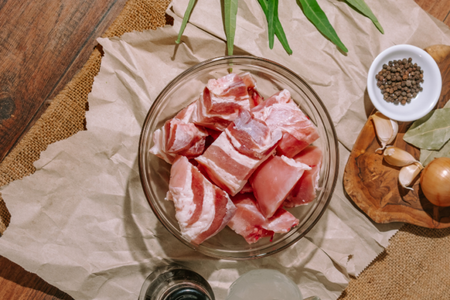 Cách chọn mua thịt heo an toàn và tránh bệnh lở mồm long móng