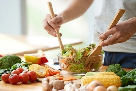 Những thói quen tưởng chừng vô hại nhưng có thể ảnh hưởng đến sức khỏe đường ruột của bạn