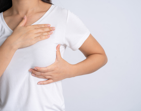 Quá trình phát triển vùng ngực và tiết dịch vùng ngực trong tuổi dậy thì