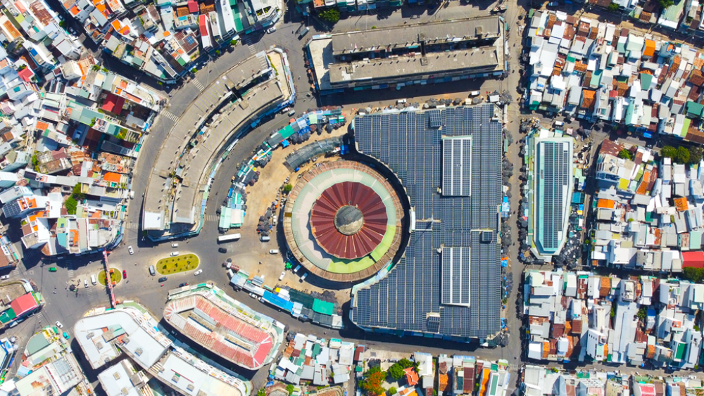 Chợ Đầm – địa điểm du lịch Nha Trang mua sắm quà lưu niệm sầm uất nhất. (Nguồn: Internet)