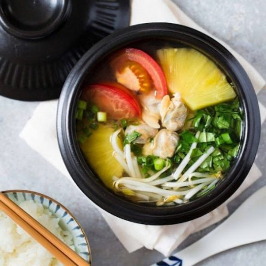 Canh nghêu chua nấu dứa thanh mát, bổ dưỡng