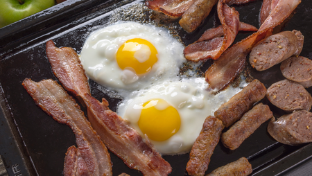 Các thực phẩm nên hạn chế vì gây viêm cho cơ thể