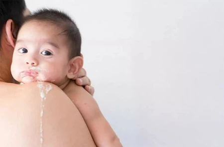 Tìm hiểu về trào ngược dạ dày ở trẻ sơ sinh