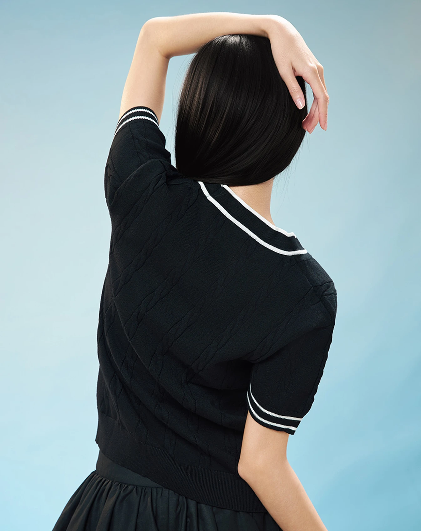 Áo dệt kim cổ V kiểu vặn thừng - Image 3