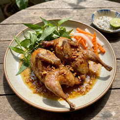 Tuyệt đỉnh Chim Cút Chiên Bơ Tỏi: Thơm Lừng, Giòn Rụm, Ăn Là Ghiền