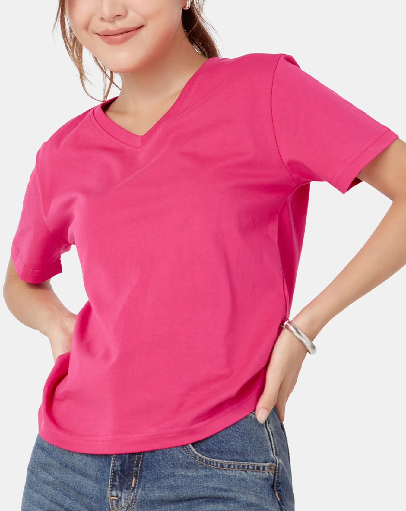 Áo thun trơn màu cổ tim form fit - Image 4