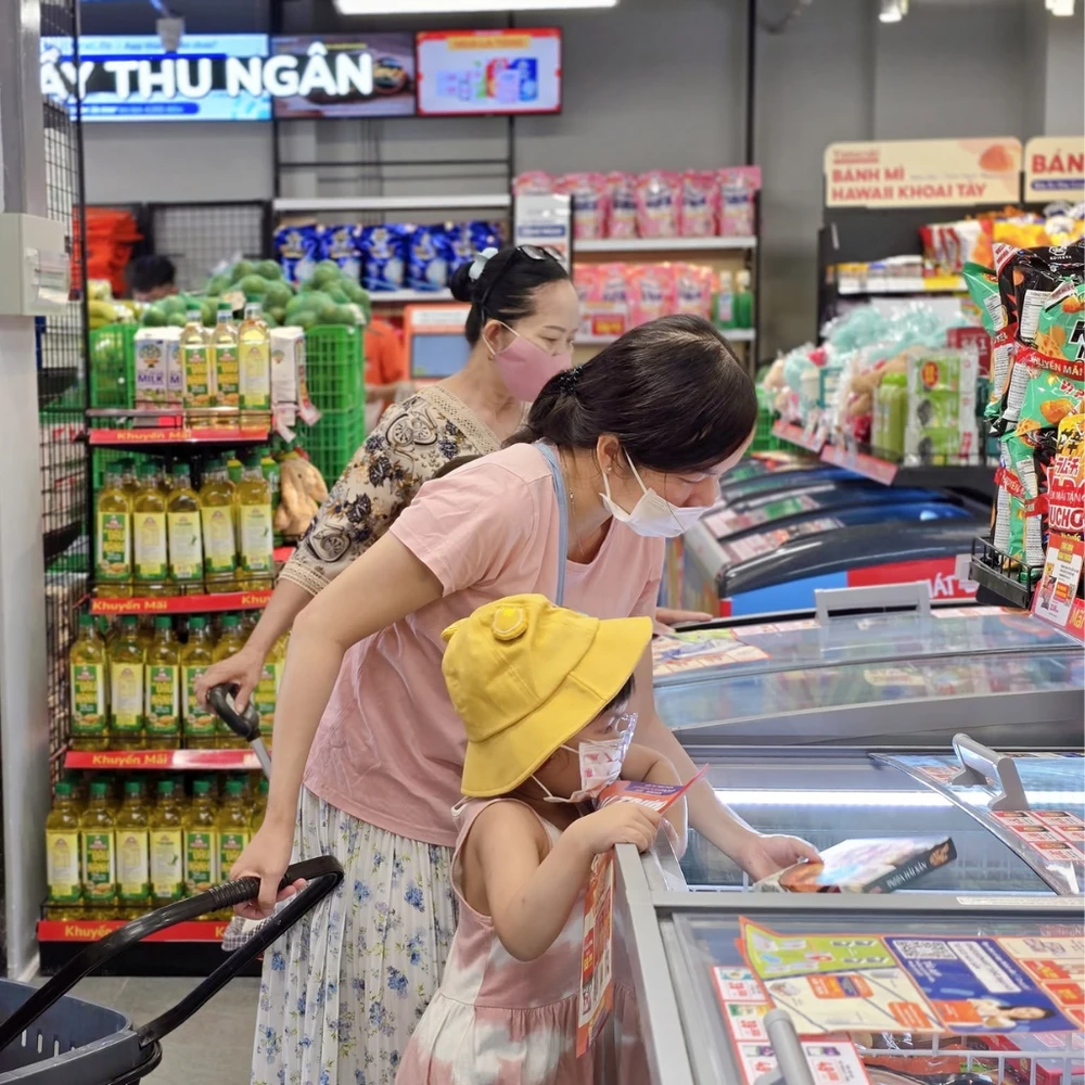 Mua sắm thực phẩm và sản phẩm thiết yếu tiết kiệm tại Kingfoodmart. 