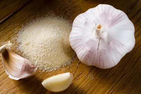 Công thức làm gia vị muối tỏi thơm ngon tại nhà