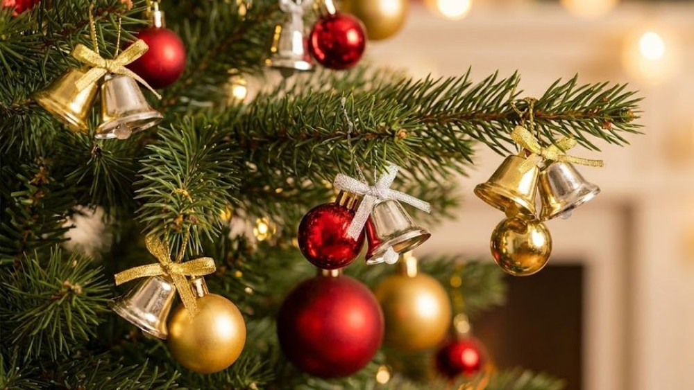 trang trí cây thông noel