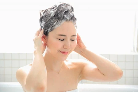 Dưỡng tóc tại nhà suôn mượt với 4 nguyên liệu thiên nhiên sau