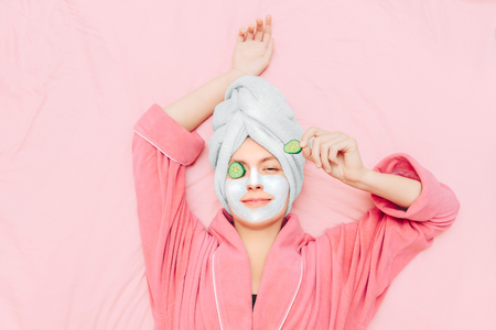 Đắp mặt nạ dưỡng da mỗi ngày, nên hay không nên?