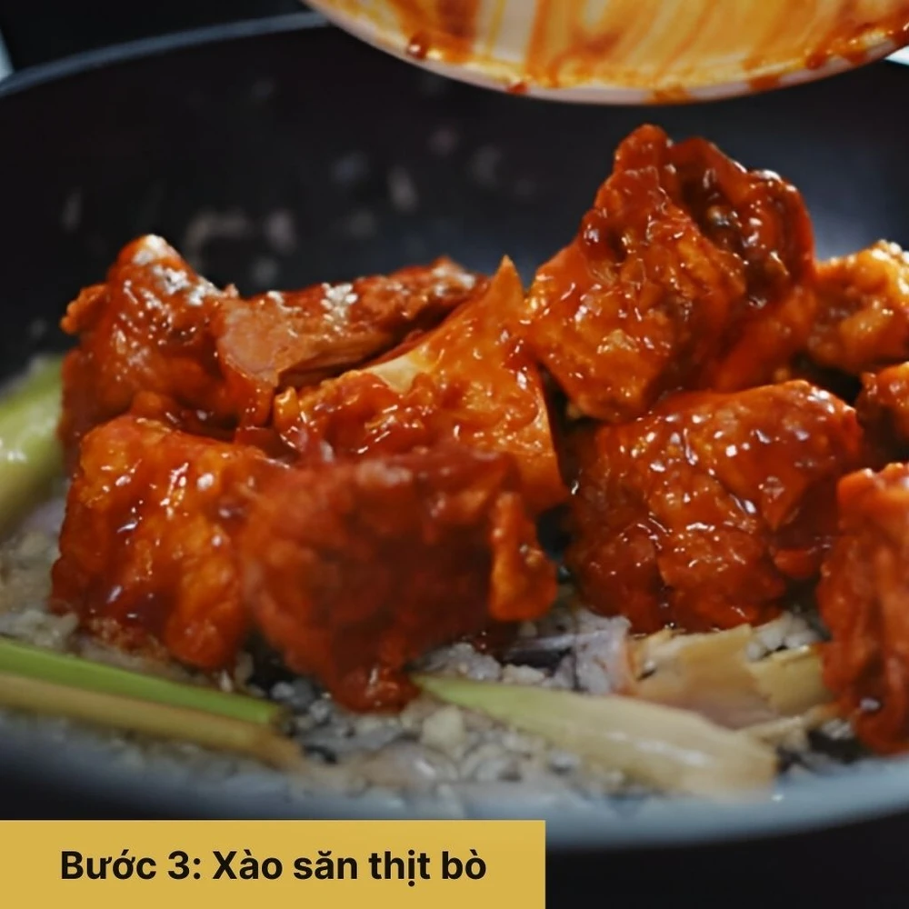 Xào săn thịt