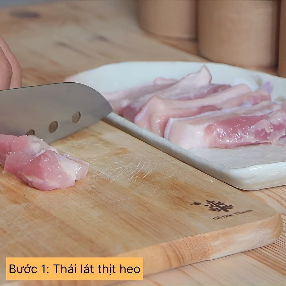 thái lát thịt heo