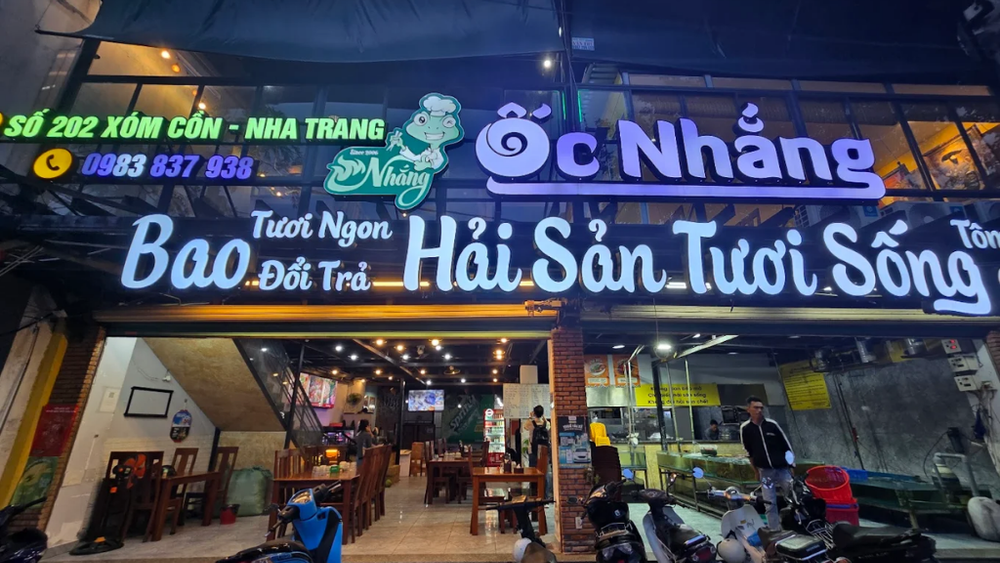 Hải Sản Ốc Nhắng - nhà hàng ốc ngon Nha Trang quy mô lớn, phù hợp cho gia đình và nhóm bạn đông. (Nguồn: Internet)
