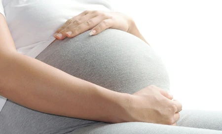 Làm sao để mẹ bầu ngừa cạn nước ối vào cuối thai kỳ