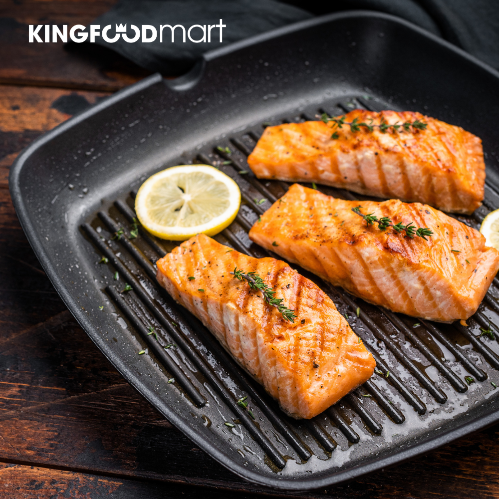 Cá hồi áp chảo là cách chế biến giữ nguyên omega 3 và hương vị béo ngậy tự nhiên của cá hồi tươi.