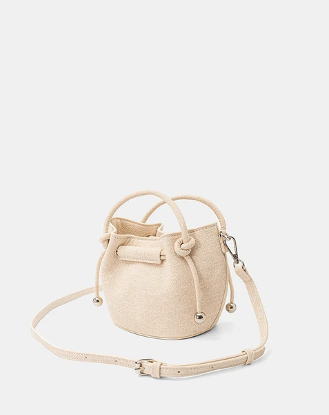 Túi Xách Nhỏ Top Handle Tote Bag mang phong cách tối giản, hiện đại