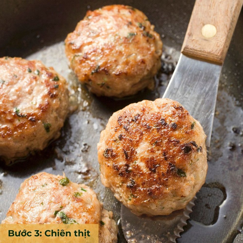 bước 3 chiên thịt