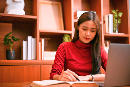 4 thói quen tốt giúp bạn giữ vững sự tập trung trong công việc