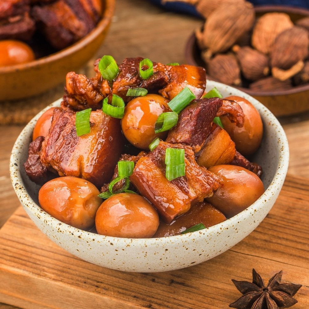 thịt kho trứng cút