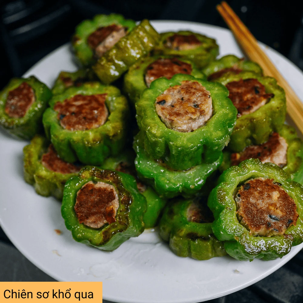 Chiên sơ khổ qua nhồi thịt