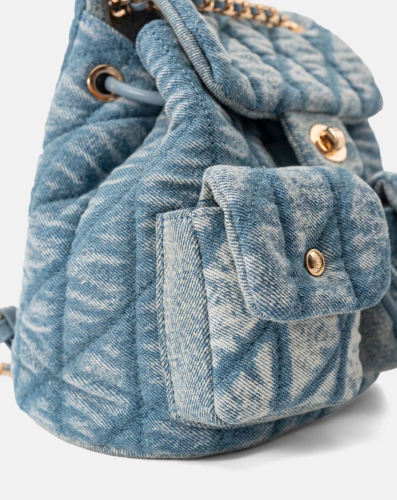 Balo Denim Nắp Gập Chần Bông - Image 4