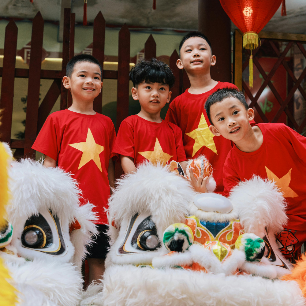 9 ngày nghỉ giúp bạn trở về quê hương, cùng cha mẹ đi chợ, nấu những món ăn gia đình và gắn kết tình cảm một cách trọn vẹn nhất.