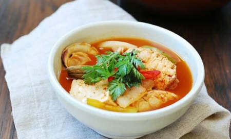 Cách nấu canh cá theo phong cách Hàn Quốc chuẩn vị