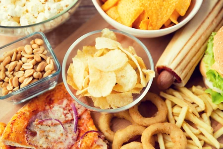 4 lưu ý về chế độ ăn uống mà phụ nữ sau 40 tuổi cần quan tâm