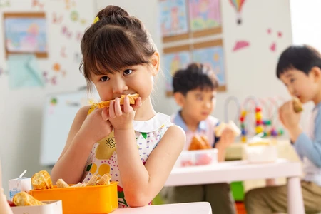 Biếng ăn suy dinh dưỡng ở trẻ: tìm hiểu nguyên nhân và ảnh hưởng