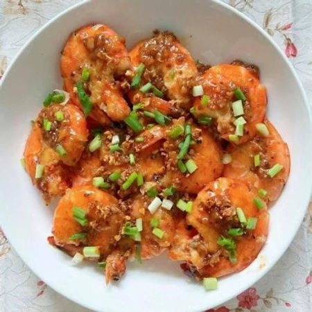 Cách làm tôm rang tỏi thơm lừng, giòn ngon