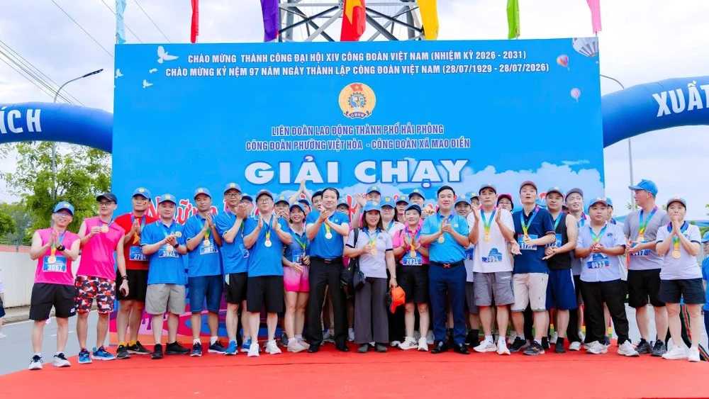 ngay-thanh-lap-cong-doan-9