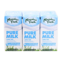 Lốc sữa tươi tiệt trùng ít béo Meadow Fresh 200ml (3 Hộp)