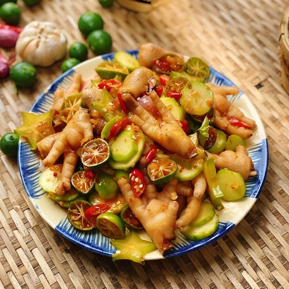 chân gà sốt thái