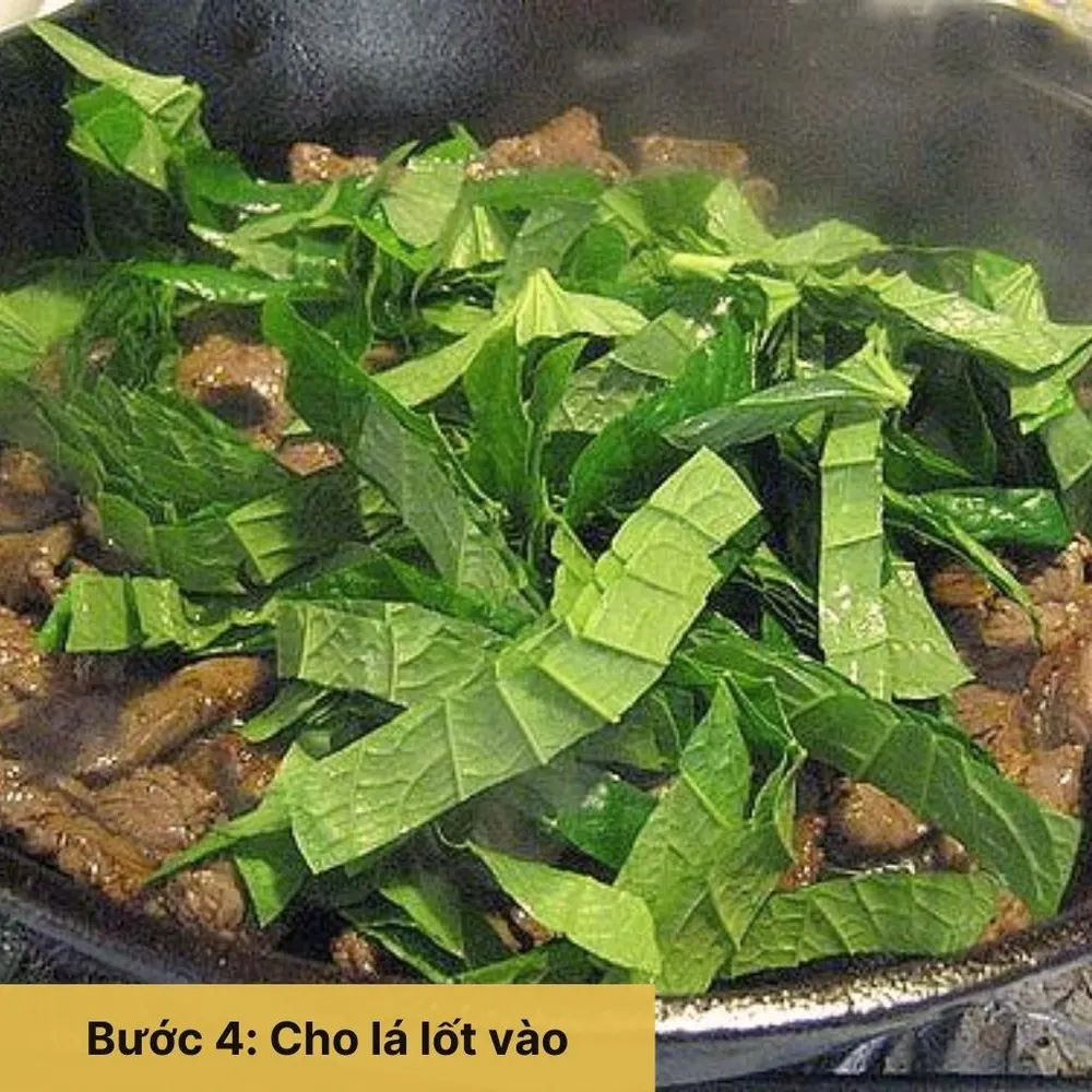 Xào cùng lá lốt