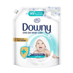 Nước xả kháng khuẩn nhẹ dịu Downy túi 2.4L (1 Túi)
