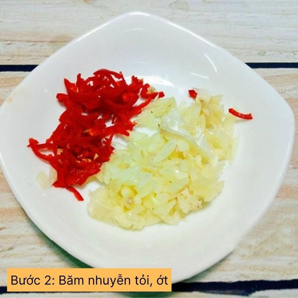 băm nhuyễn tỏi ớt