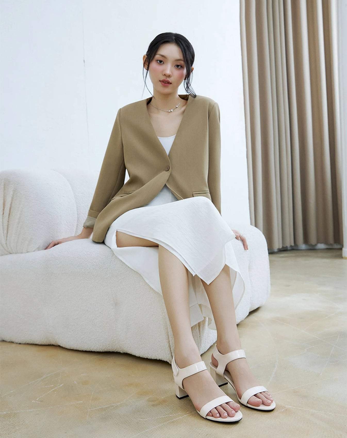 Giày Sandal Gót Trụ Quai Ngang Basic - Image 5