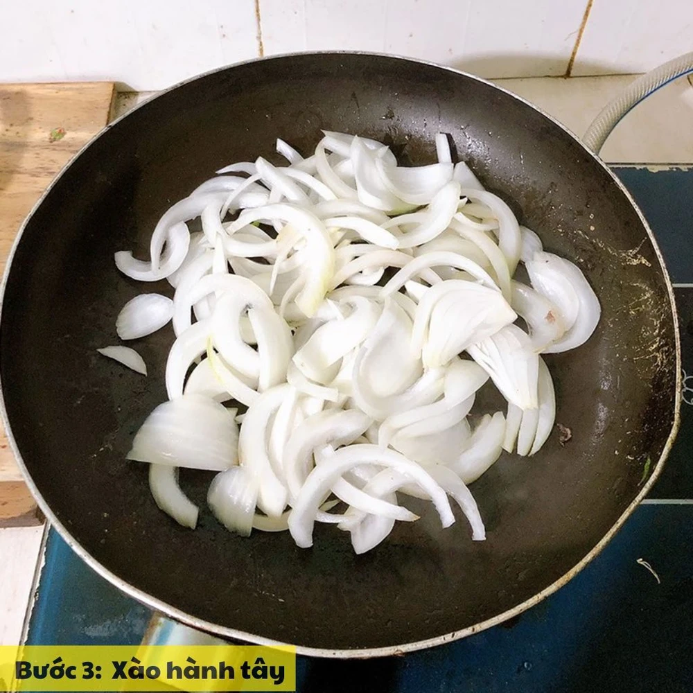 xào hành tây