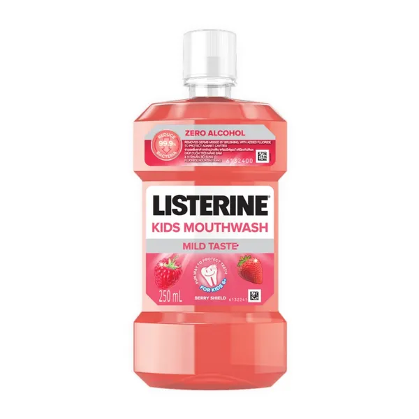 Nước súc miệng trẻ em hương dâu Listerine chai 250ml