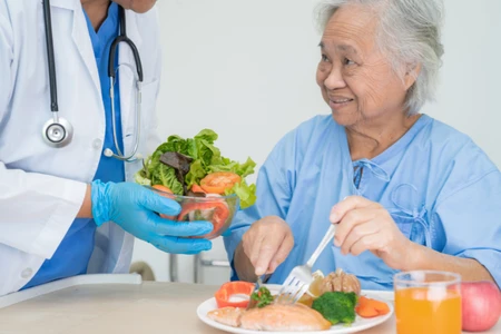 Tác hại tiềm ẩn mà ăn chay mang lại