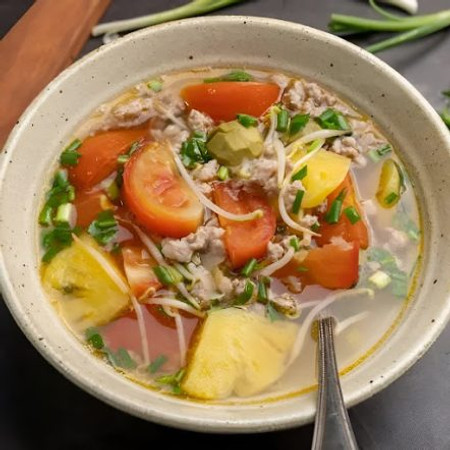 Canh chua thịt băm thanh mát, đậm đà vị quê